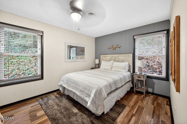 309 Saint Andrews Way, Gatlinburg, TN 37738