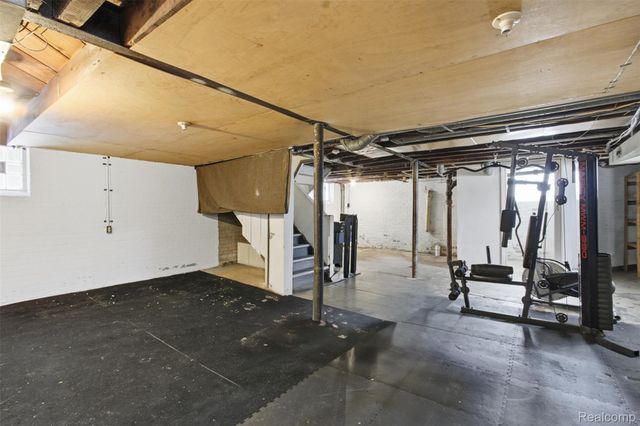 5885 Harrell Street, Detroit, MI 48213