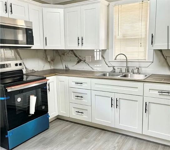 206 Henry M Turner Street, Abbeville, SC 29620
