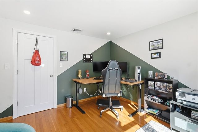 3 Golden Terrace, Woburn, MA 01801