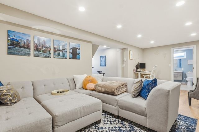 3 Golden Terrace, Woburn, MA 01801