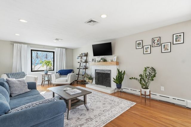 3 Golden Terrace, Woburn, MA 01801