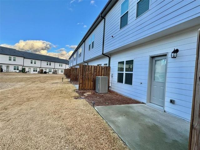 1151 Lossie Way, Grayson, GA 30017