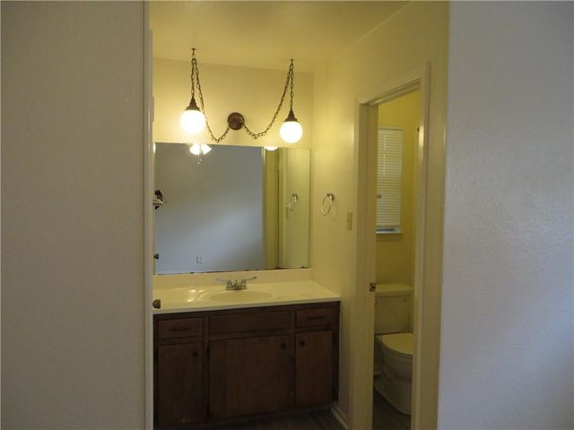 502 Tanglewood DR, Georgetown, TX 78628
