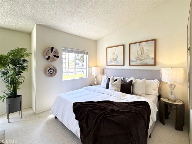 56 Christamon South, Irvine, CA 92620