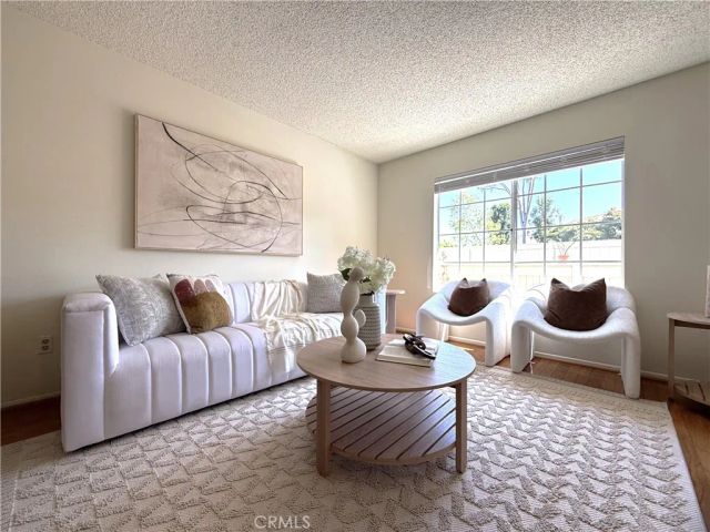 56 Christamon South, Irvine, CA 92620