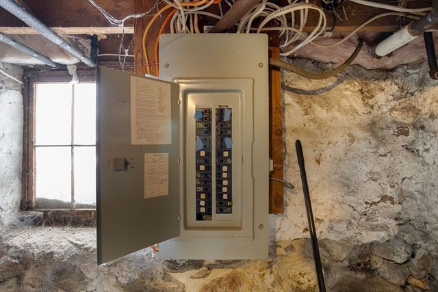 36 Brown St, Maynard, MA 01754