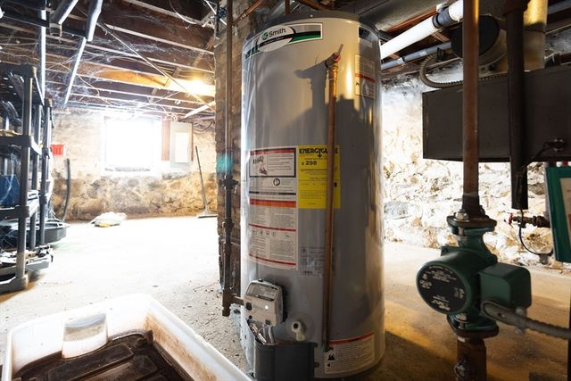 36 Brown St, Maynard, MA 01754