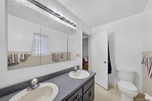 196 Vineyard Avenue, Highland, NY 12528