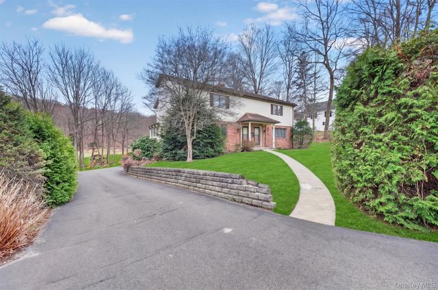 196 Vineyard Avenue, Highland, NY 12528