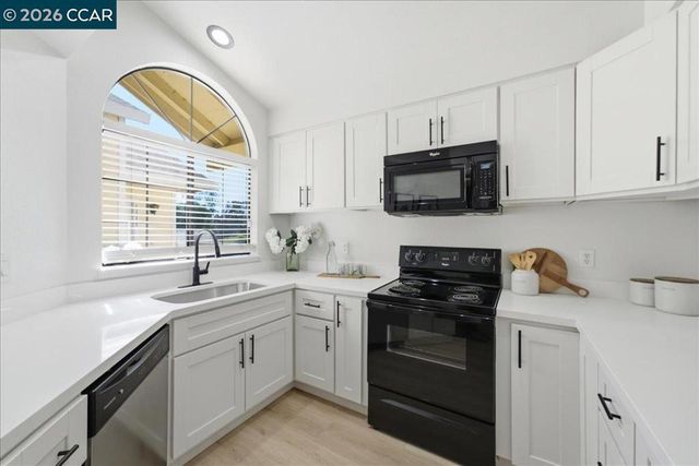 1110 Devonwood, Hercules, CA 94547