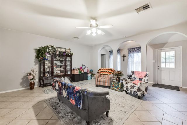 18115 Stone Angel Drive, Humble, TX 77346