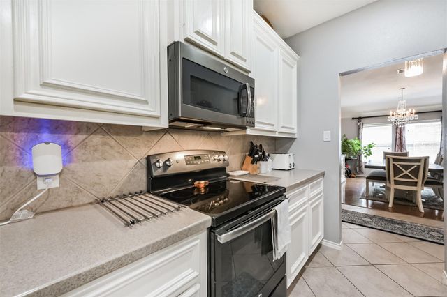 18115 Stone Angel Drive, Humble, TX 77346