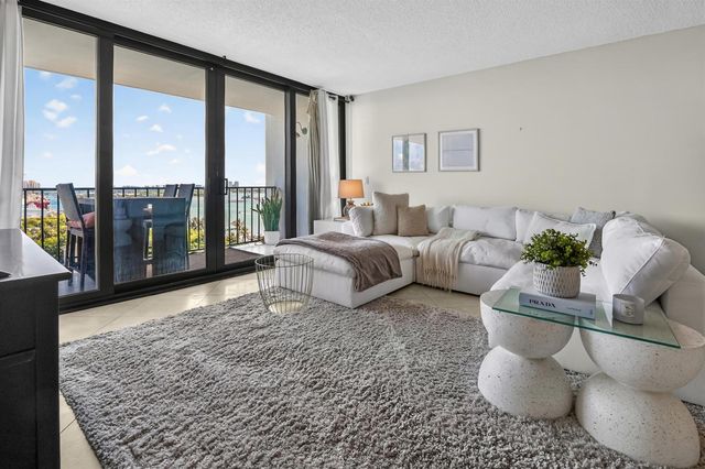 5600 N Flagler Drive 1106, West Palm Beach, FL 33407
