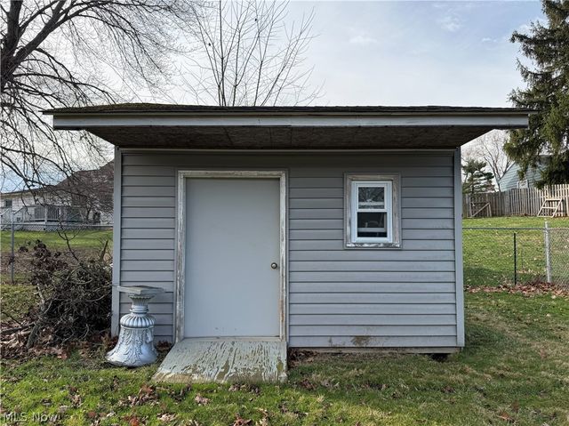 3161 Kingston Lane, Youngstown, OH 44511