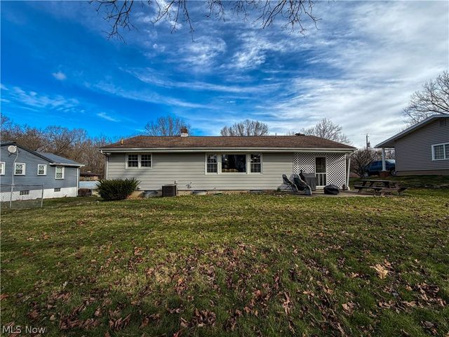 3161 Kingston Lane, Youngstown, OH 44511