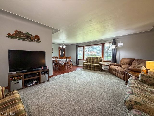 3161 Kingston Lane, Youngstown, OH 44511