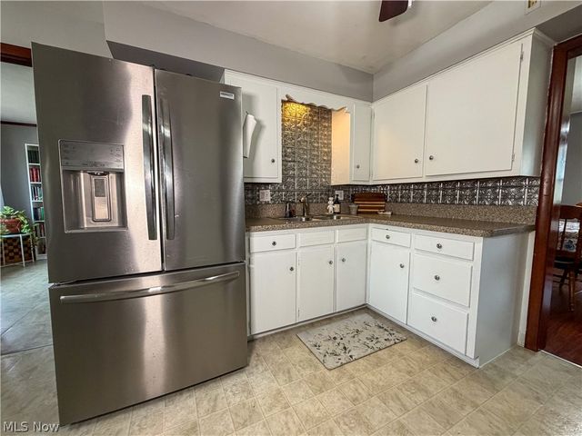 3161 Kingston Lane, Youngstown, OH 44511