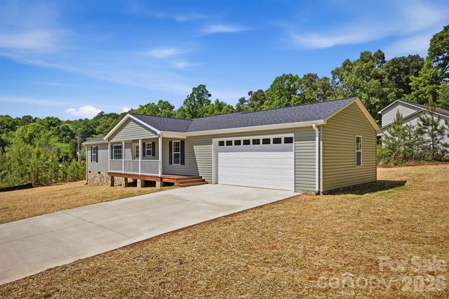 4915 S T Clark Road, Morganton, NC 28655