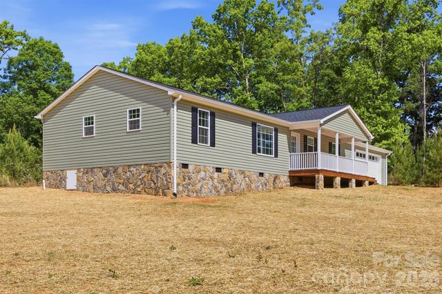 4915 S T Clark Road, Morganton, NC 28655