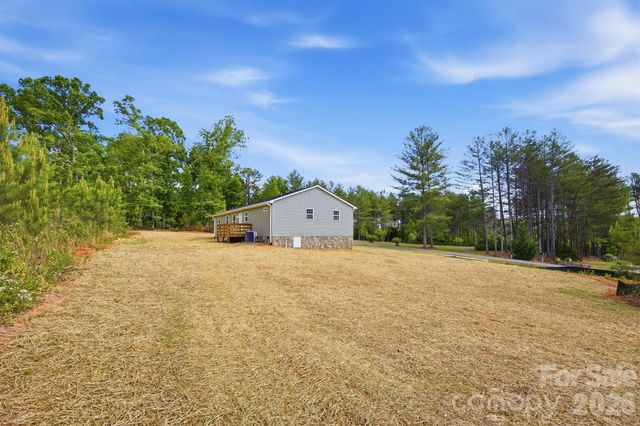 4915 S T Clark Road, Morganton, NC 28655