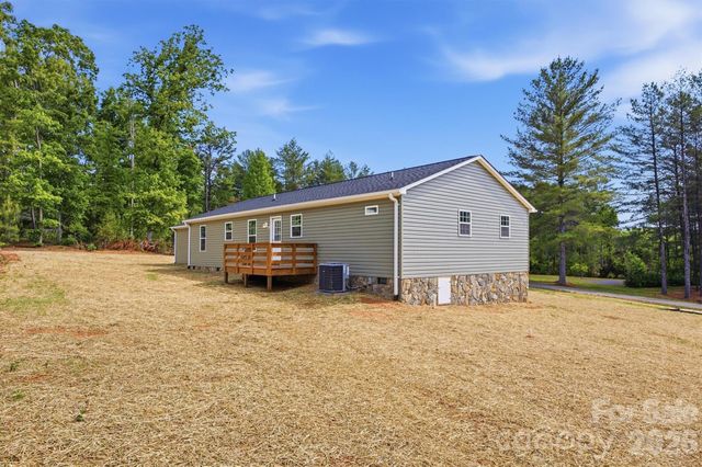 4915 S T Clark Road, Morganton, NC 28655