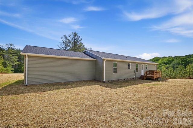 4915 S T Clark Road, Morganton, NC 28655