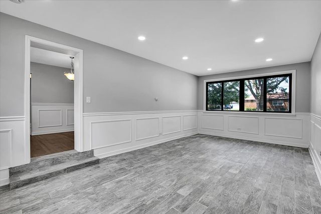 21317 S Jeffrey Drive, Matteson, IL 60443