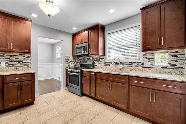 21317 S Jeffrey Drive, Matteson, IL 60443