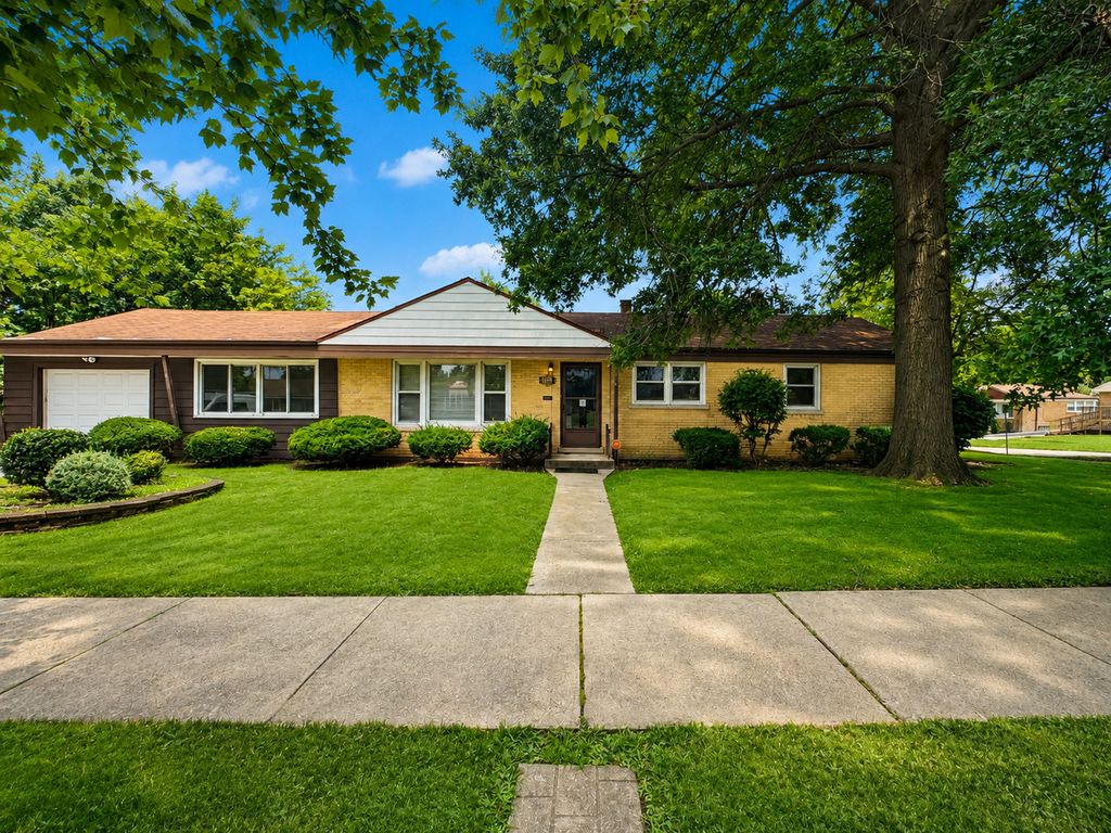 21317 S Jeffrey Drive, Matteson, IL 60443