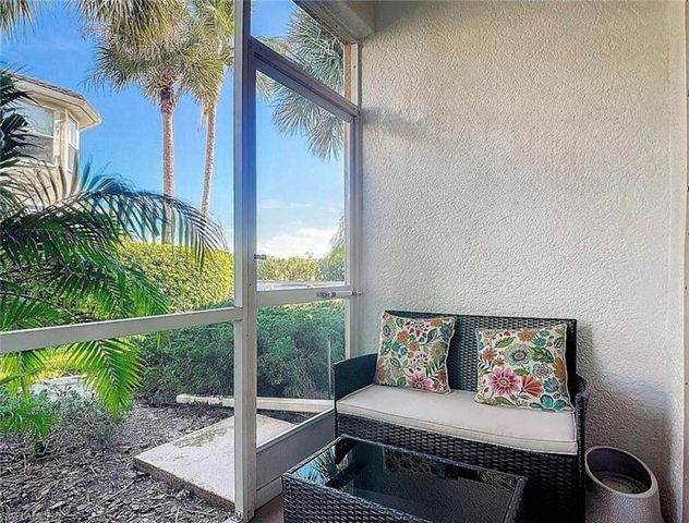 9723 Heatherstone Lake CT # 5, Estero, FL 33928