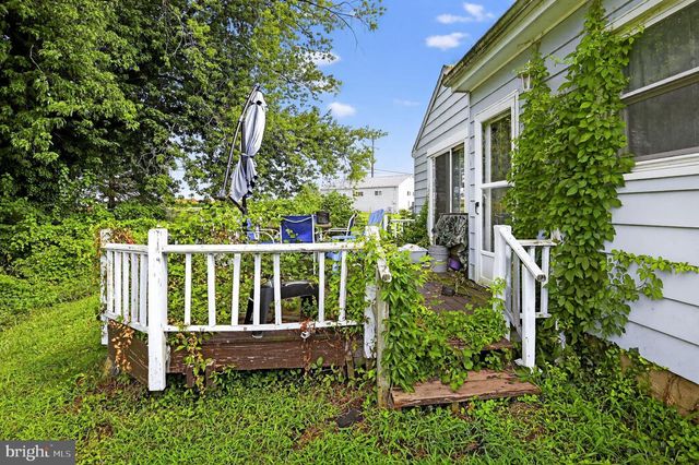 70 PRANGS LN, New Castle, DE 19720