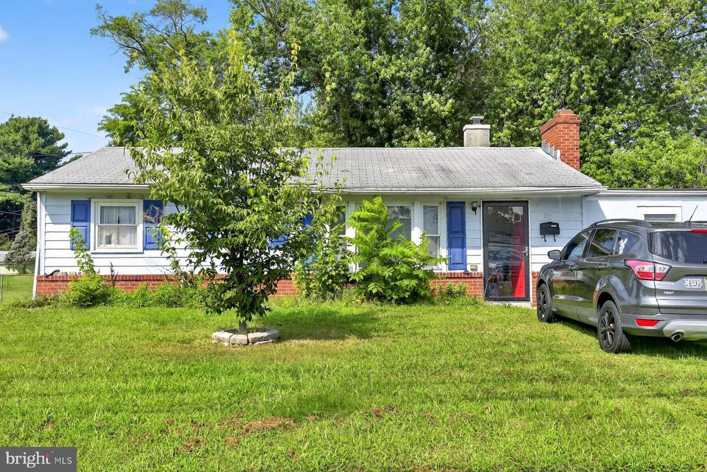 70 PRANGS LN, New Castle, DE 19720