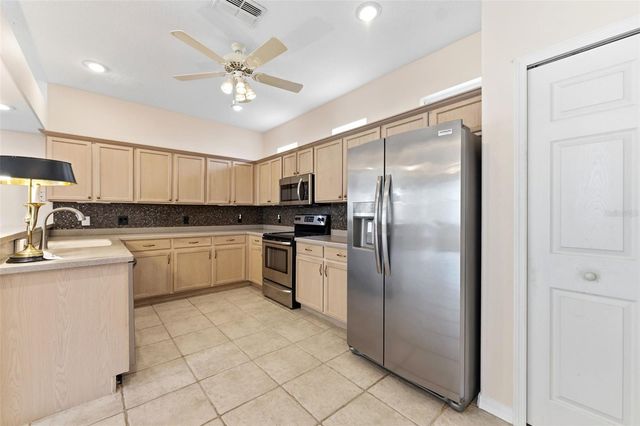 7606 BERNA LANE, Land O Lakes, FL 34637