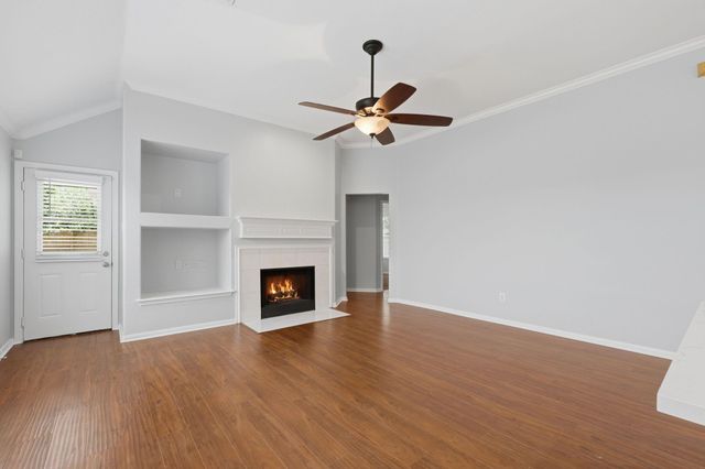 18 Mulberry Glen Place, The Woodlands, TX 77382
