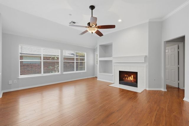 18 Mulberry Glen Place, The Woodlands, TX 77382