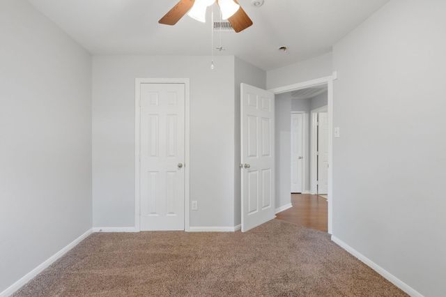 18 Mulberry Glen Place, The Woodlands, TX 77382