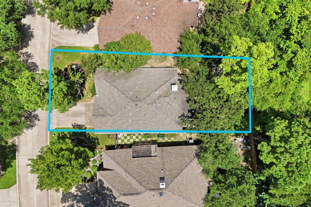 18 Mulberry Glen Place, The Woodlands, TX 77382