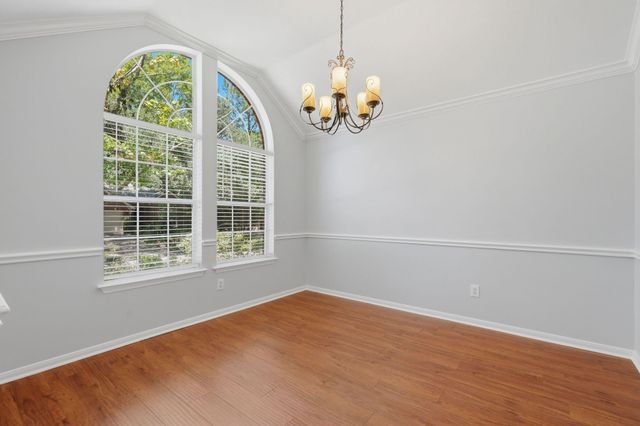 18 Mulberry Glen Place, The Woodlands, TX 77382