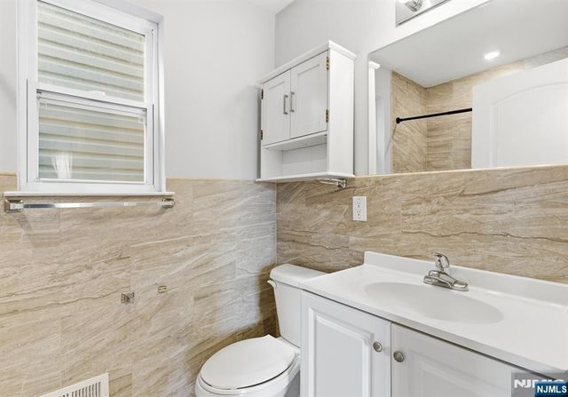 262 2nd Avenue, Newark, NJ 07107