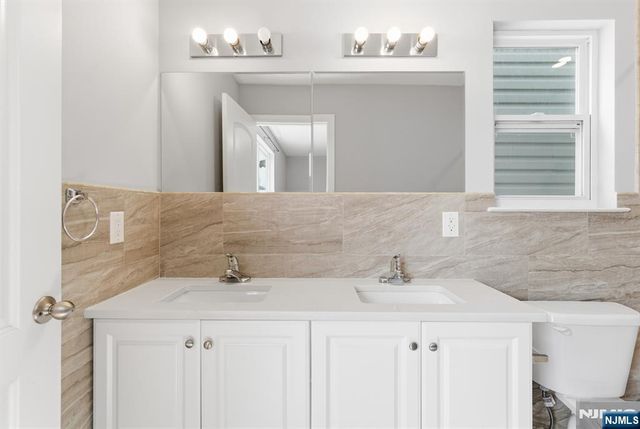 262 2nd Avenue, Newark, NJ 07107