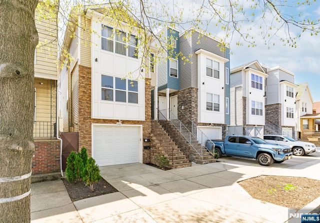 262 2nd Avenue, Newark, NJ 07107