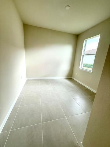 10250 SW Captiva Drive, Port St Lucie, FL 34987