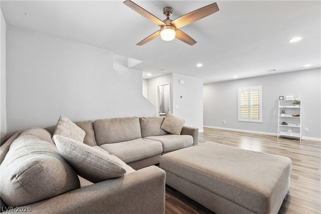 9221 Valley Betica Avenue, Las Vegas, NV 89148