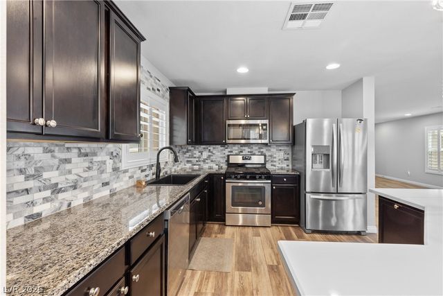 9221 Valley Betica Avenue, Las Vegas, NV 89148