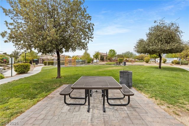 9221 Valley Betica Avenue, Las Vegas, NV 89148