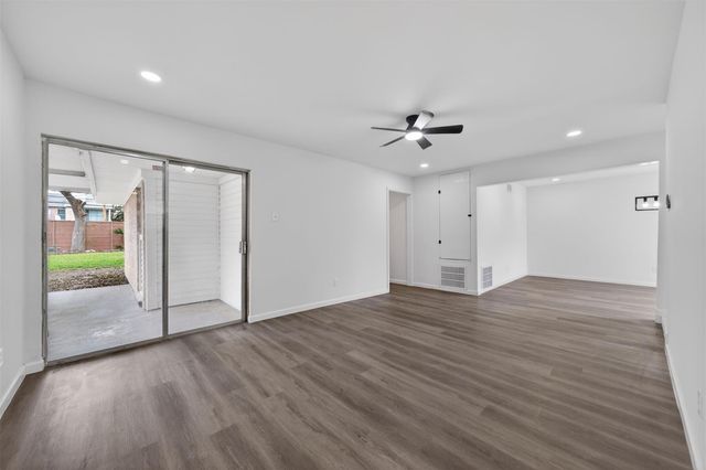 9931 Old Orchard Road, La Porte, TX 77571