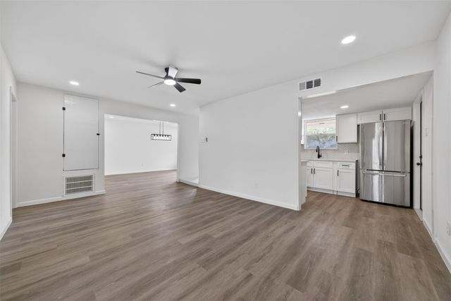 9931 Old Orchard Road, La Porte, TX 77571