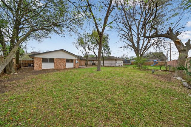 9931 Old Orchard Road, La Porte, TX 77571