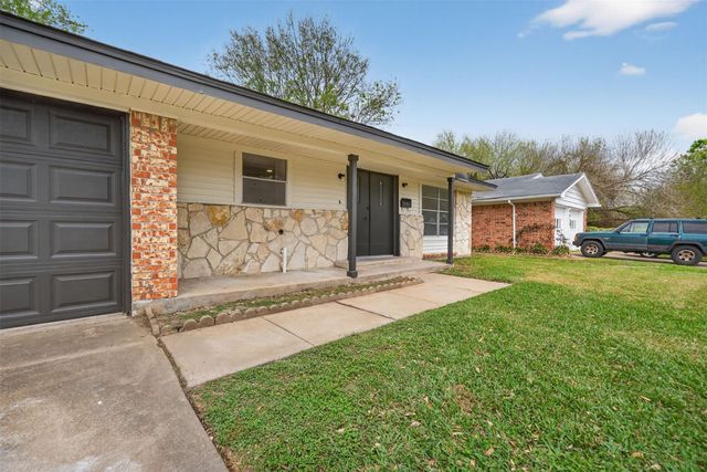 9931 Old Orchard Road, La Porte, TX 77571
